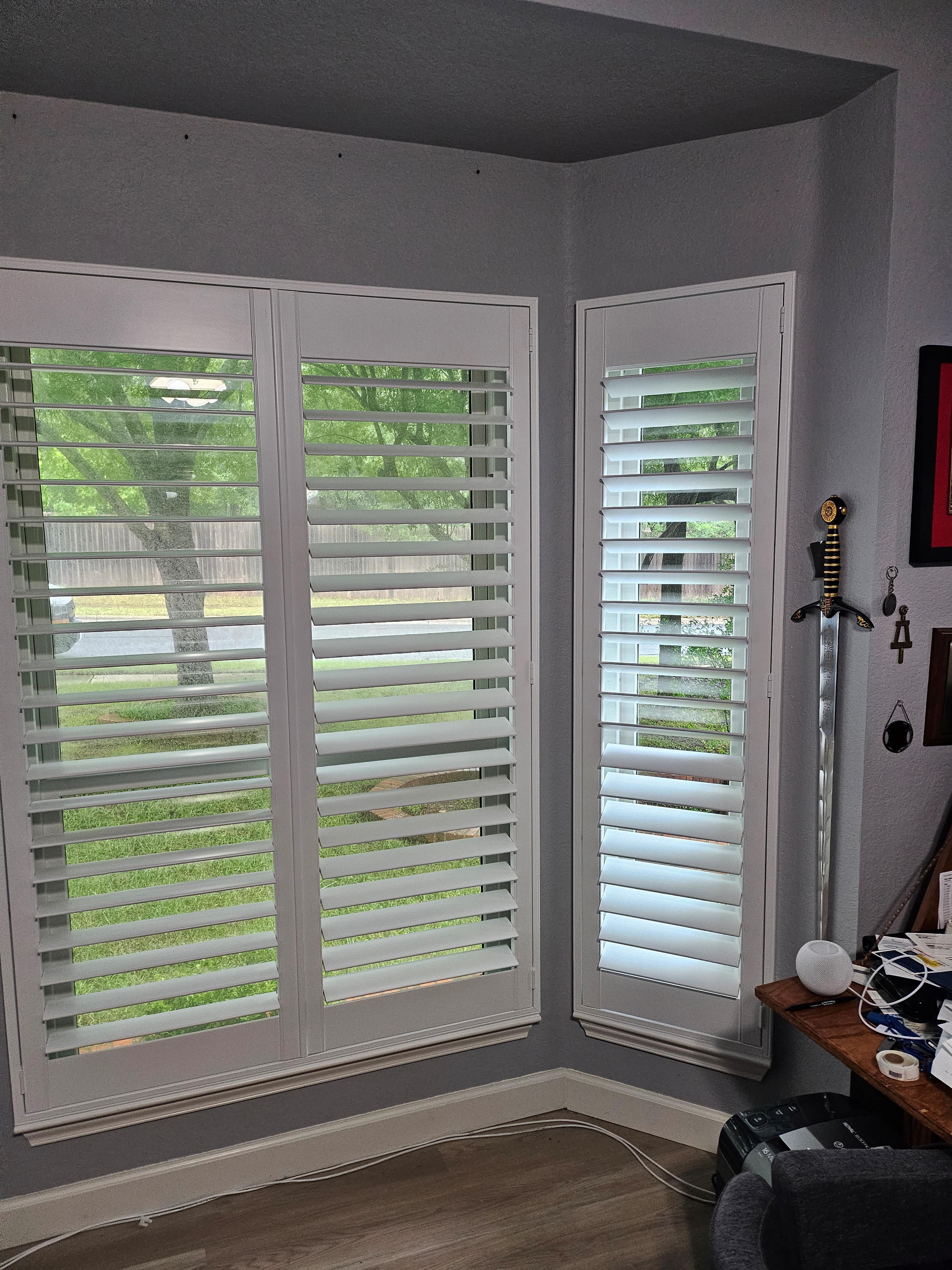 Bay Window Shutters – Tanglewood Forest, 78748