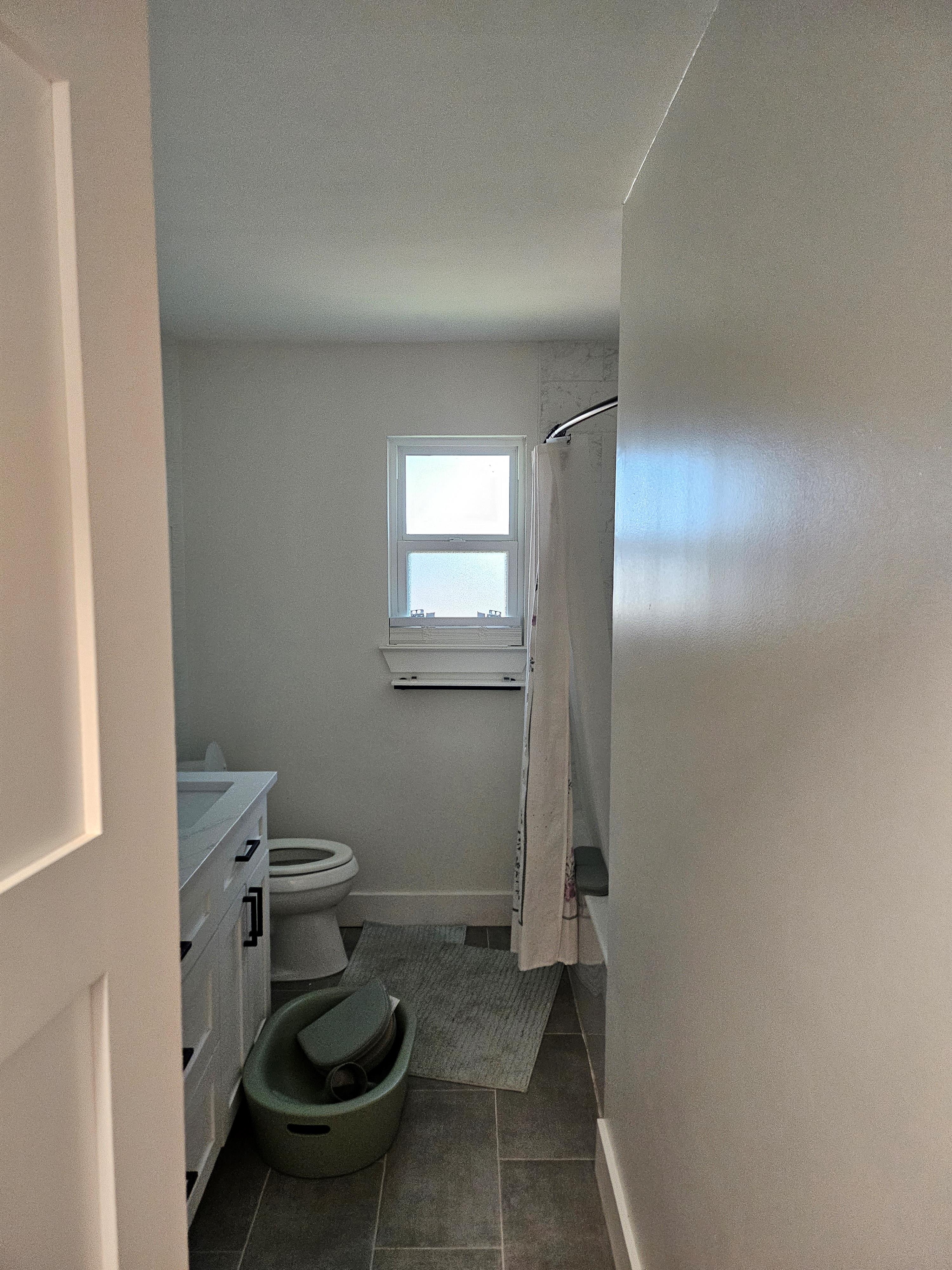 Faux Wood Blinds in Circle C