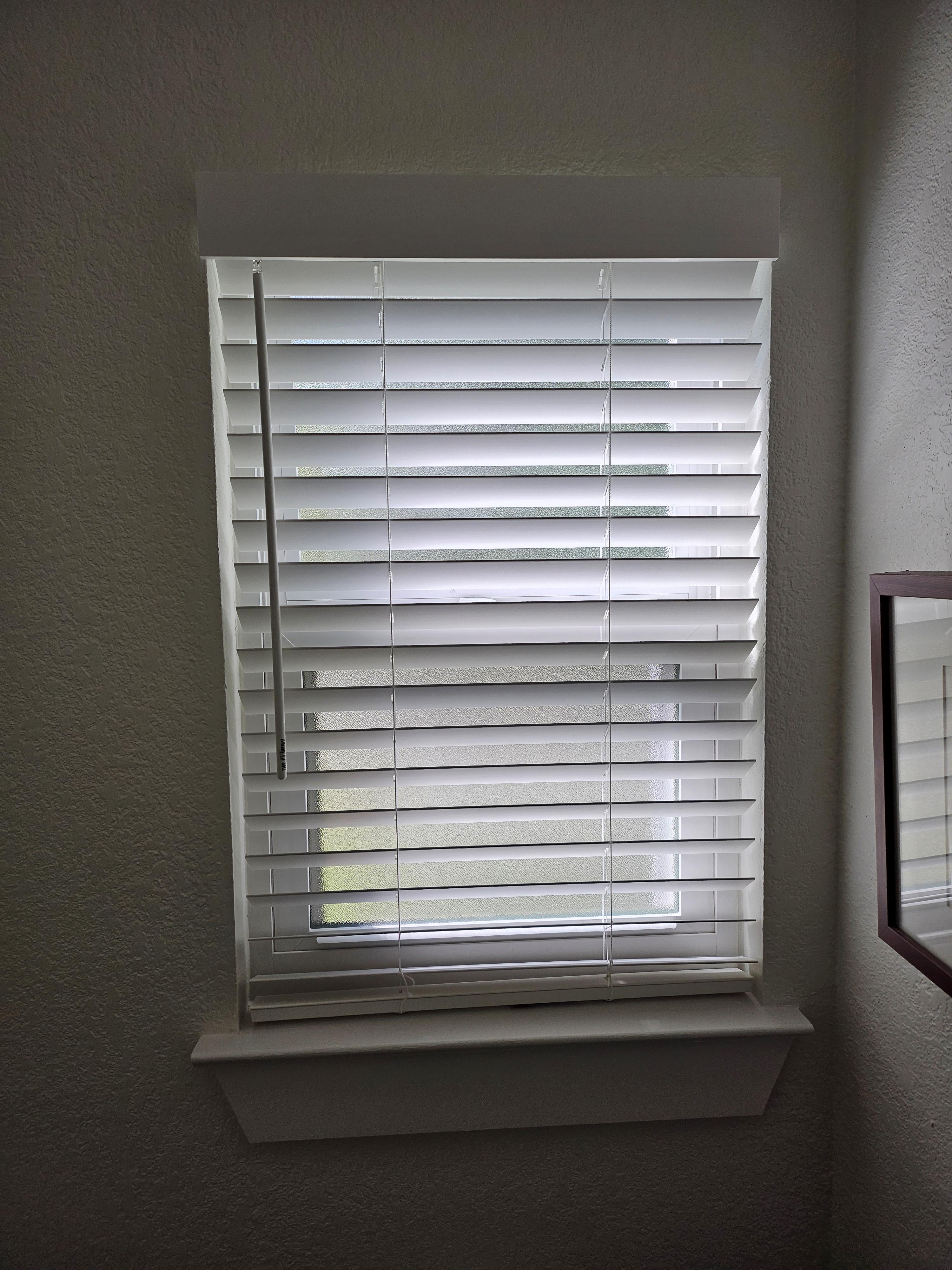 Faux Wood Blinds in Circle C
