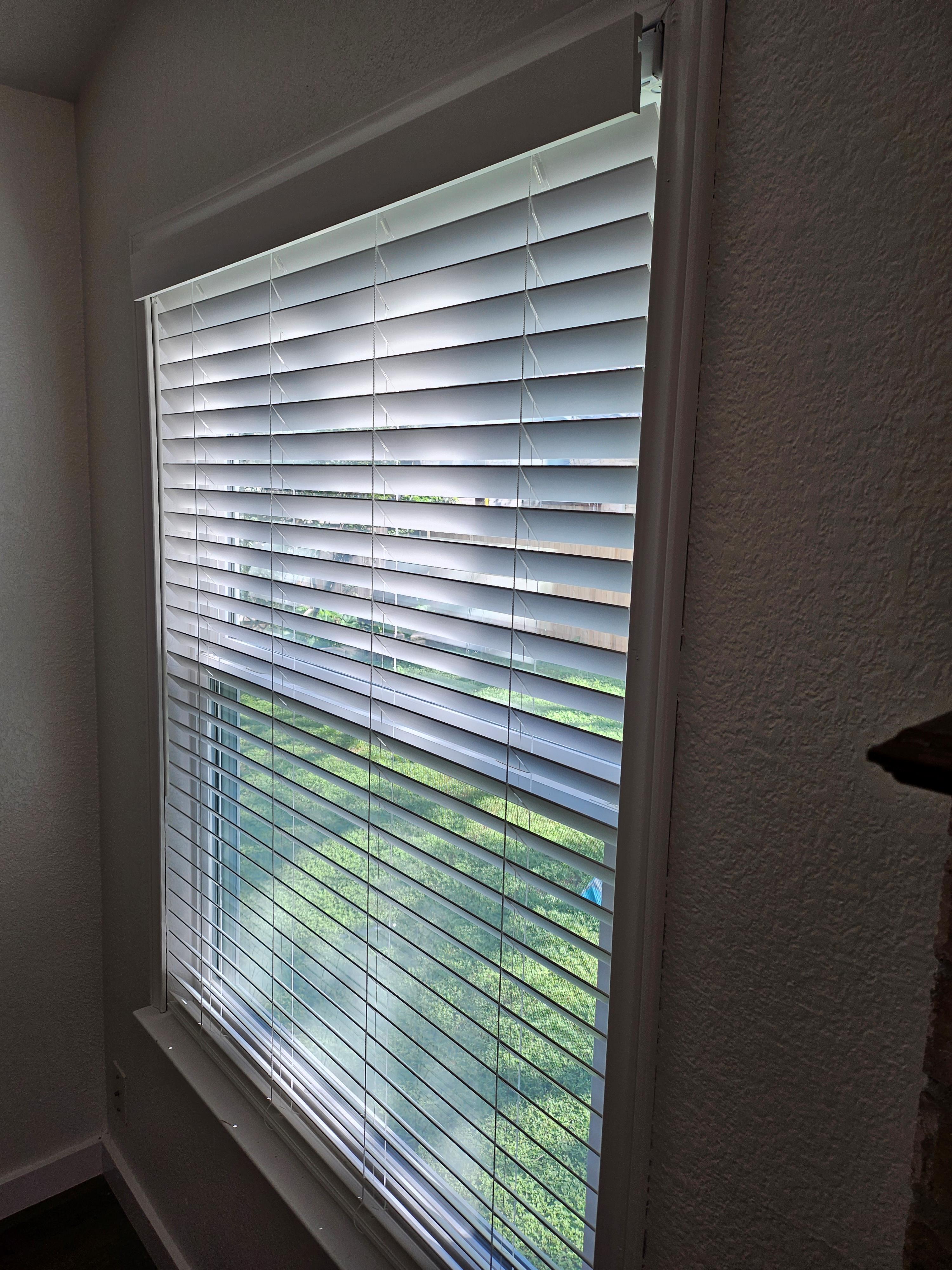 Faux Wood Blinds in Circle C