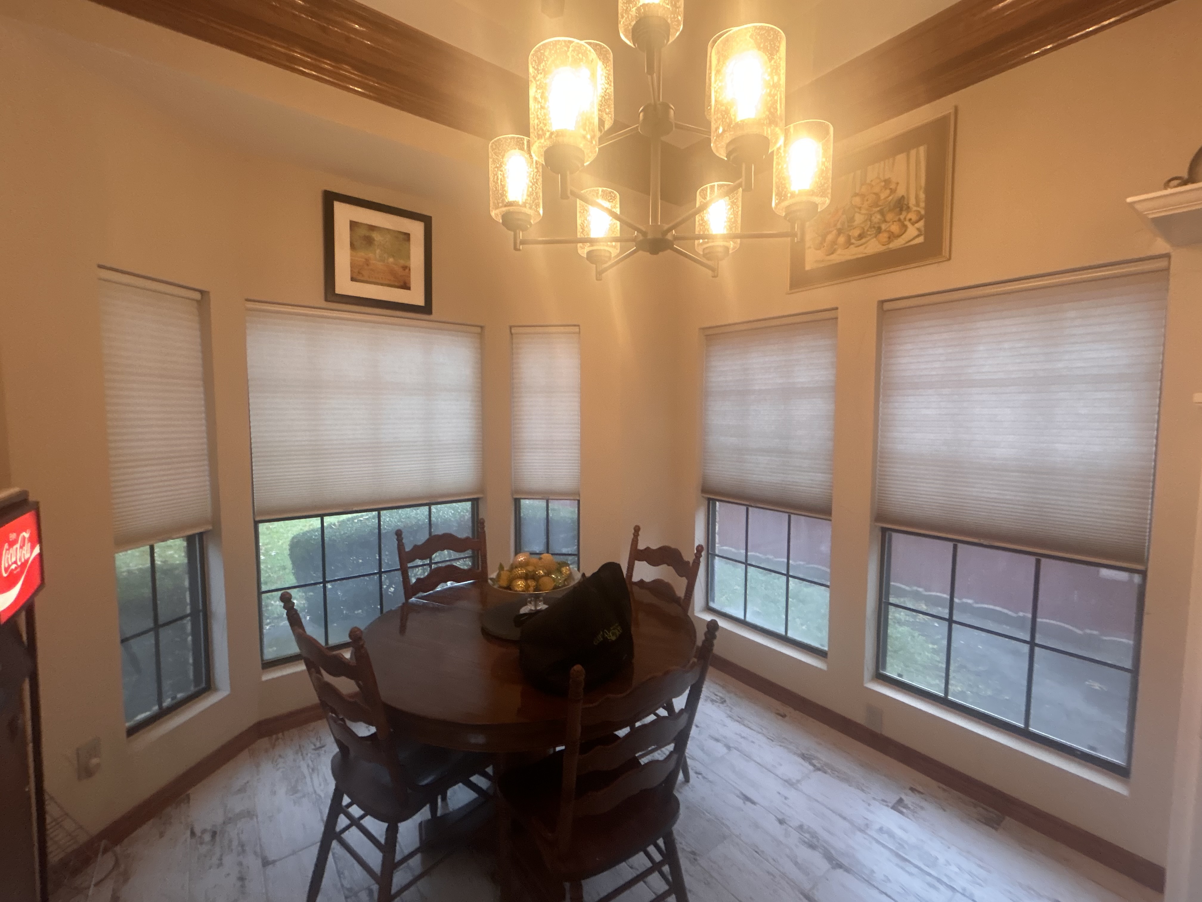 Dinning room honeycomb shades