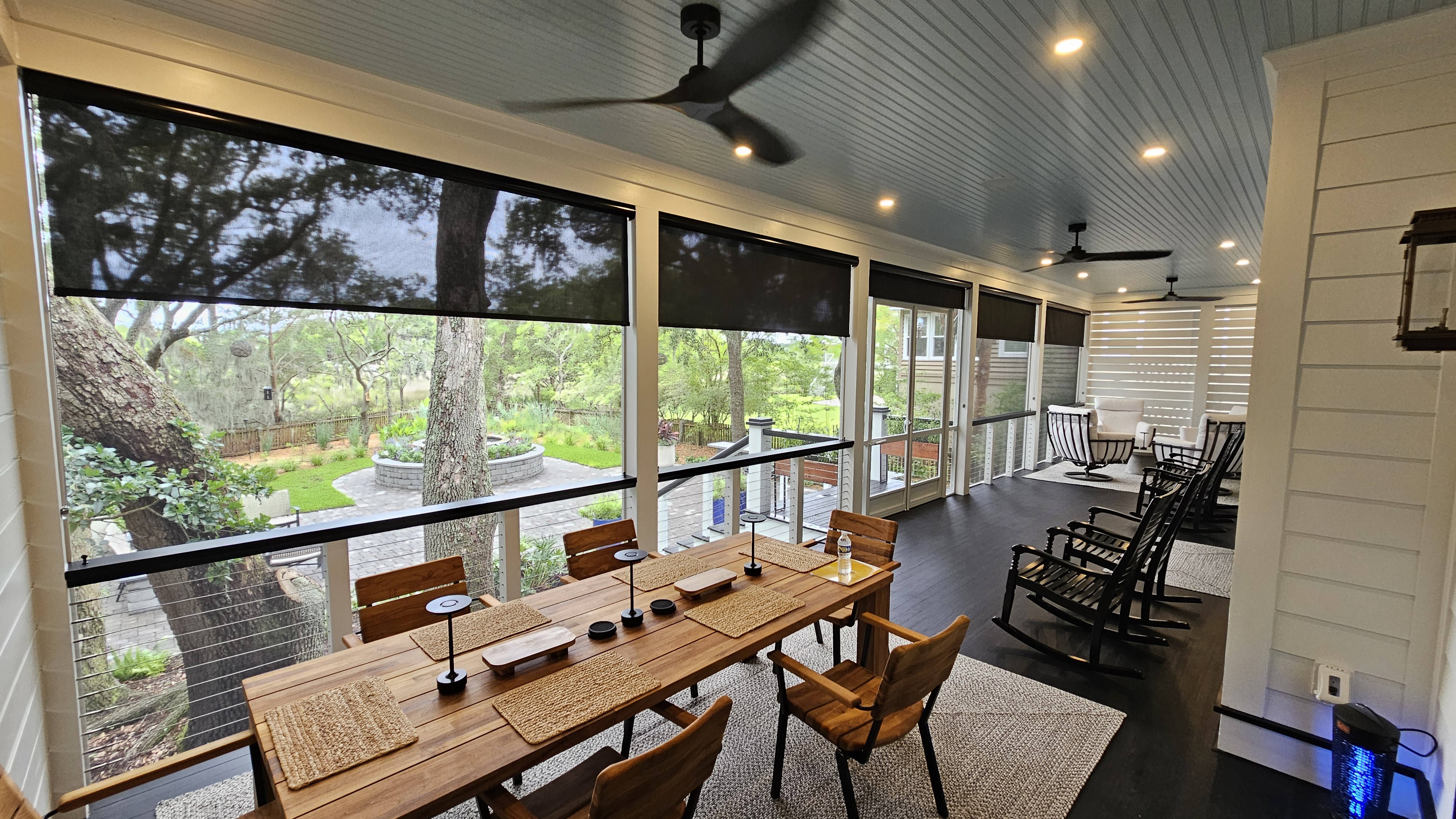 Outdoor dining sun and bug protection, in West U